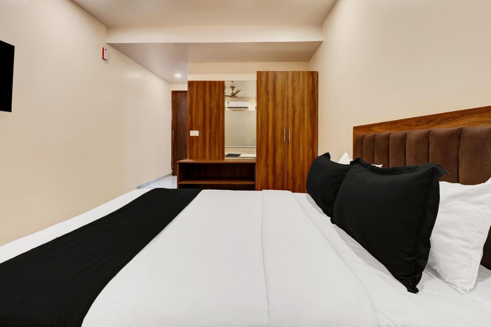 Super Townhouse Arekere Near Mithai Mahal Bangalore Ngoại thất bức ảnh